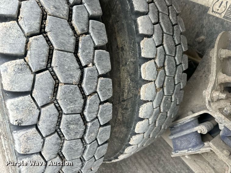 image for item DQ6638 2015 Kenworth W900 ready mix truck