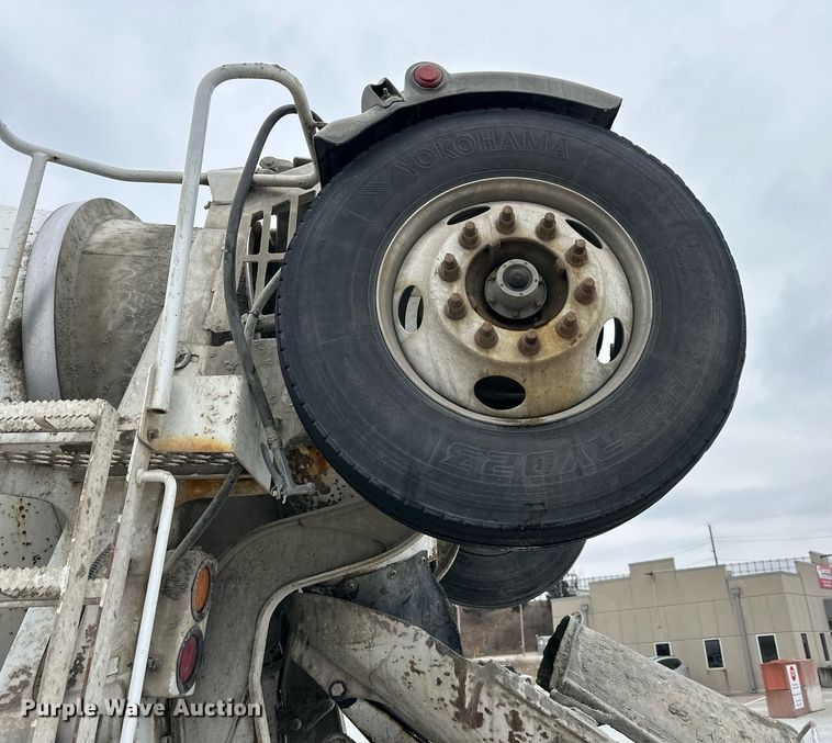 image for item DQ6638 2015 Kenworth W900 ready mix truck