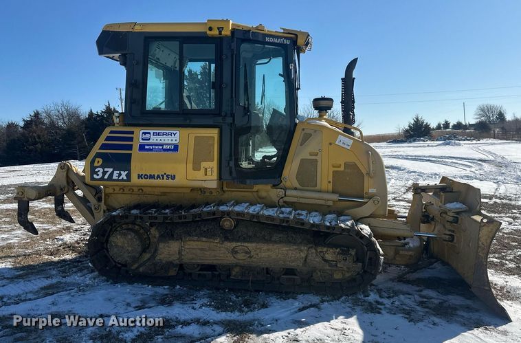 image for item DQ6641 2018 Komatsu D37EX-24 dozer