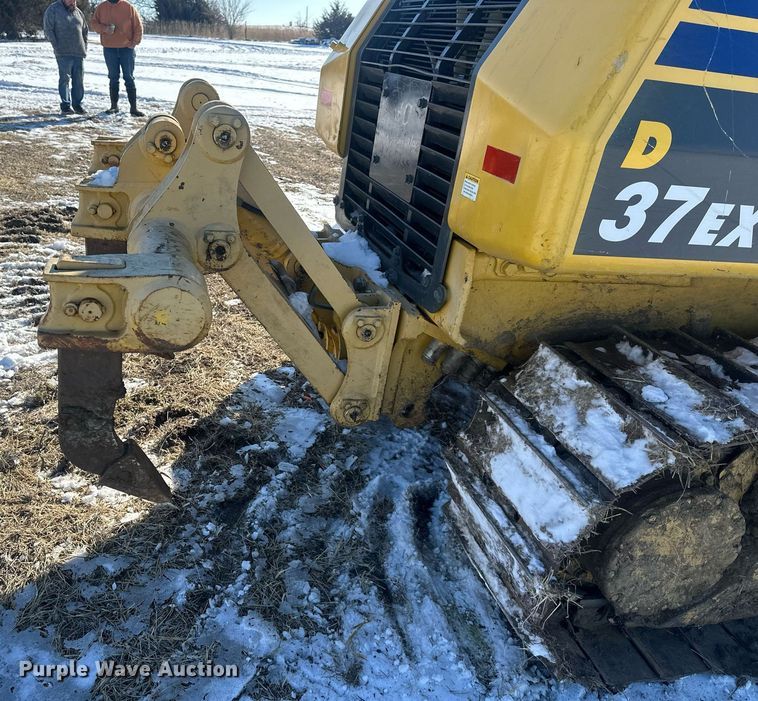 image for item DQ6641 2018 Komatsu D37EX-24 dozer