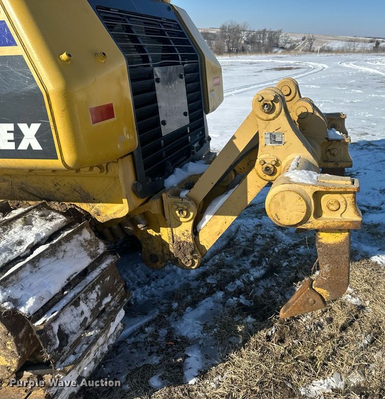 image for item DQ6641 2018 Komatsu D37EX-24 dozer