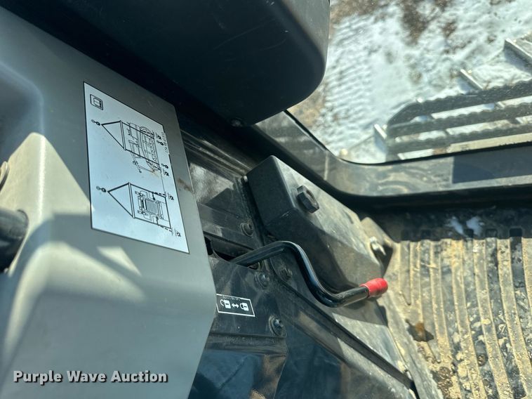 image for item DQ6641 2018 Komatsu D37EX-24 dozer