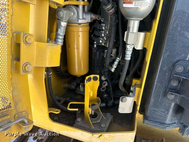 image for item DQ6641 2018 Komatsu D37EX-24 dozer