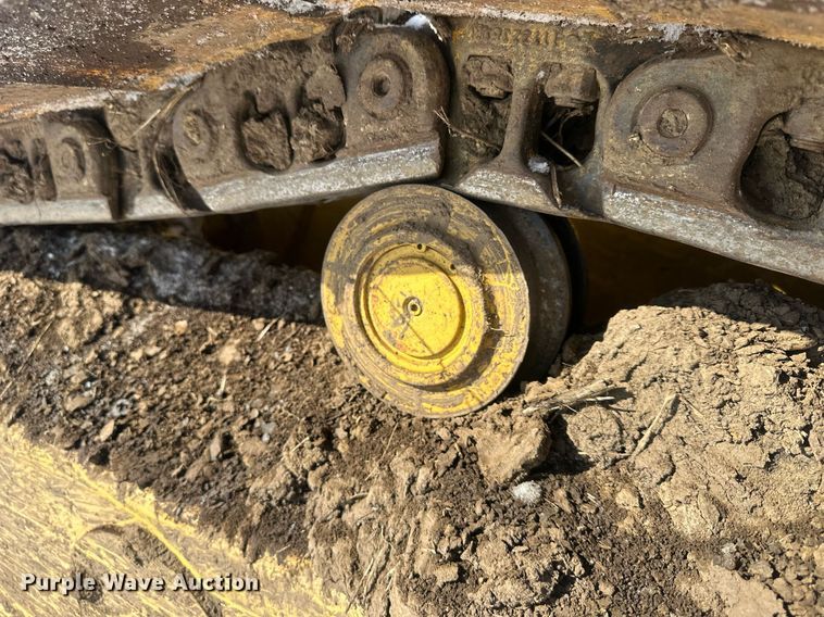 image for item DQ6641 2018 Komatsu D37EX-24 dozer