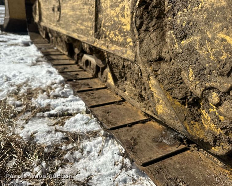 image for item DQ6641 2018 Komatsu D37EX-24 dozer