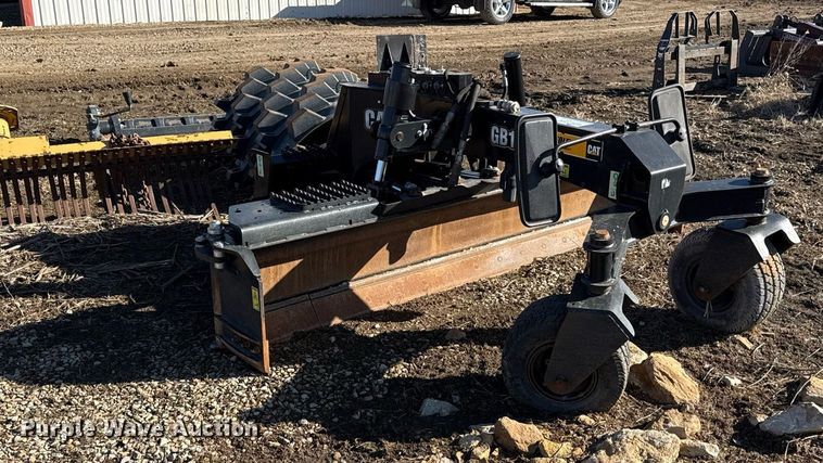 image for item DQ6642 Caterpillar GB134 skid steer grader
