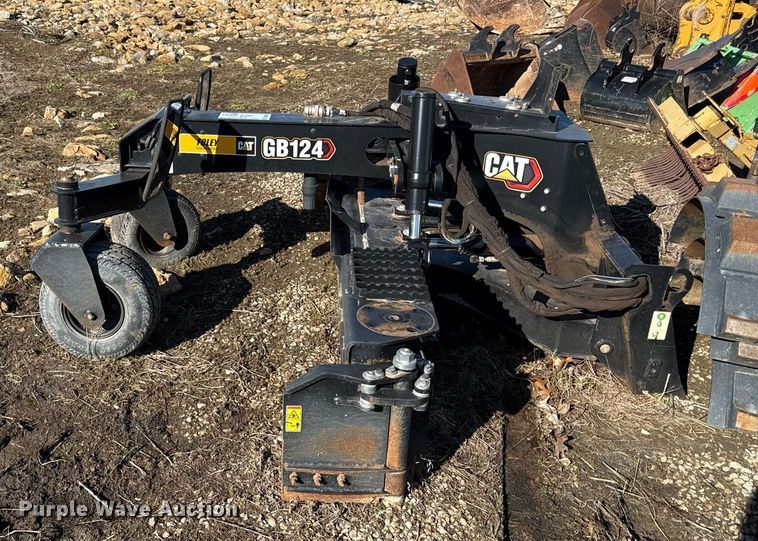 image for item DQ6642 Caterpillar GB134 skid steer grader