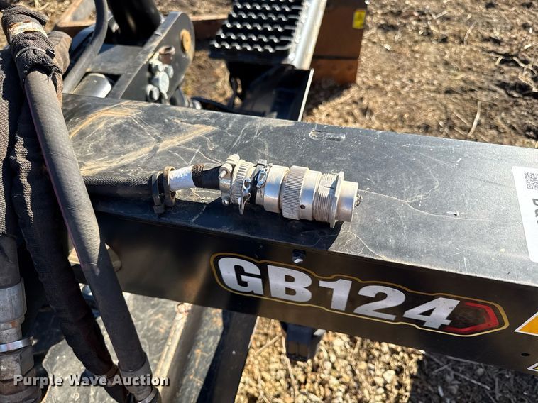 image for item DQ6642 Caterpillar GB134 skid steer grader