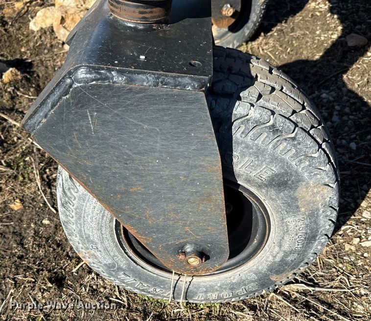 image for item DQ6642 Caterpillar GB134 skid steer grader