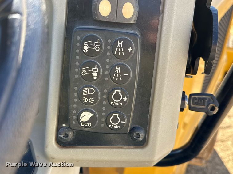 image for item DQ6643 2019 Caterpillar CB34B double drum vibratory roller