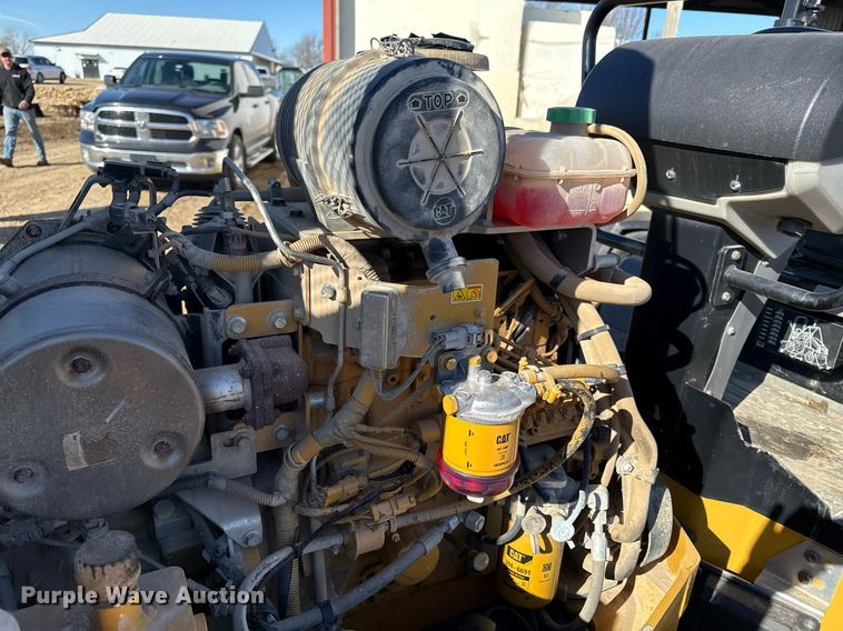 image for item DQ6643 2019 Caterpillar CB34B double drum vibratory roller