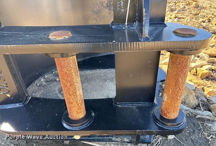 image for item DQ6644 Raveling 42