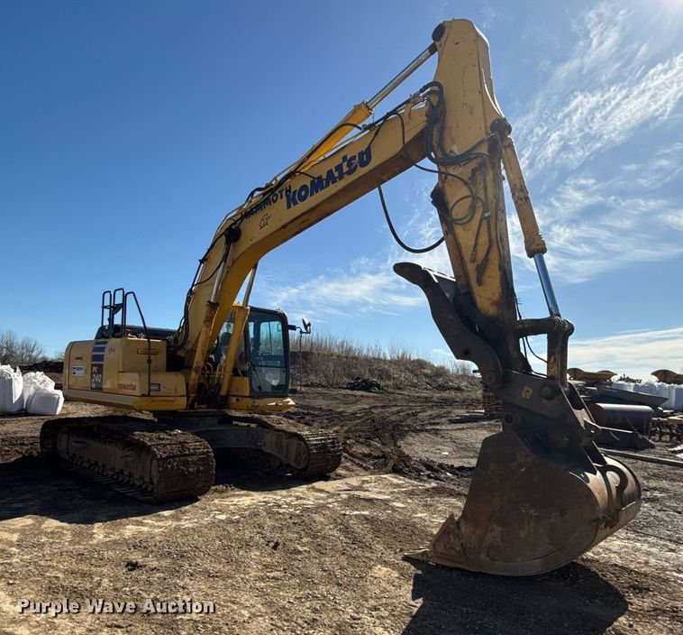 image for item DQ6648 2012 Komatsu PC240LC-10 excavator