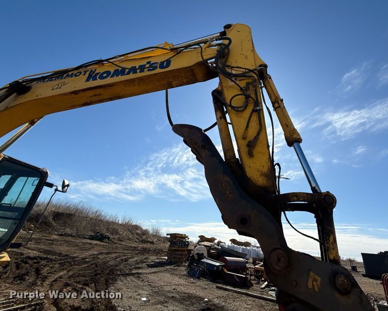 image for item DQ6648 2012 Komatsu PC240LC-10 excavator