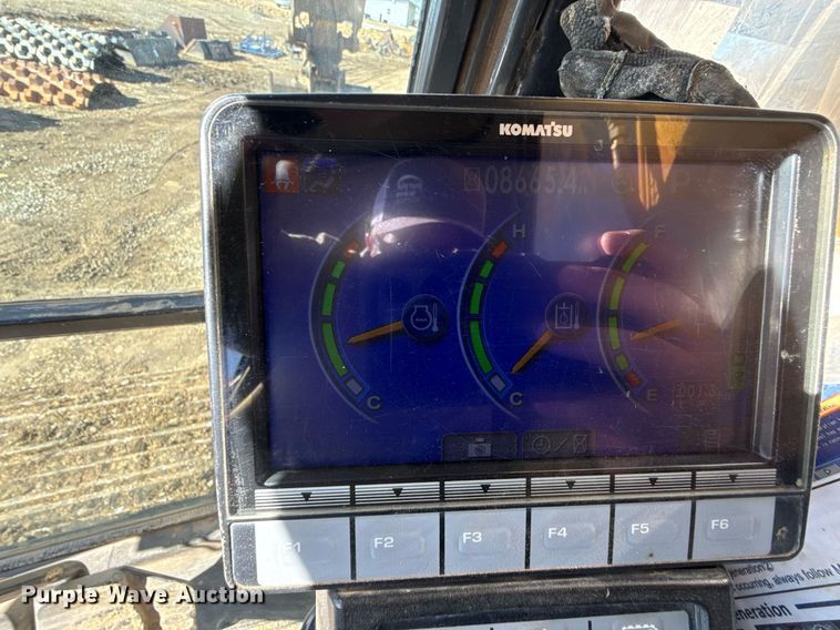 image for item DQ6648 2012 Komatsu PC240LC-10 excavator