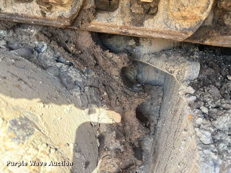 image for item DQ6648 2012 Komatsu PC240LC-10 excavator