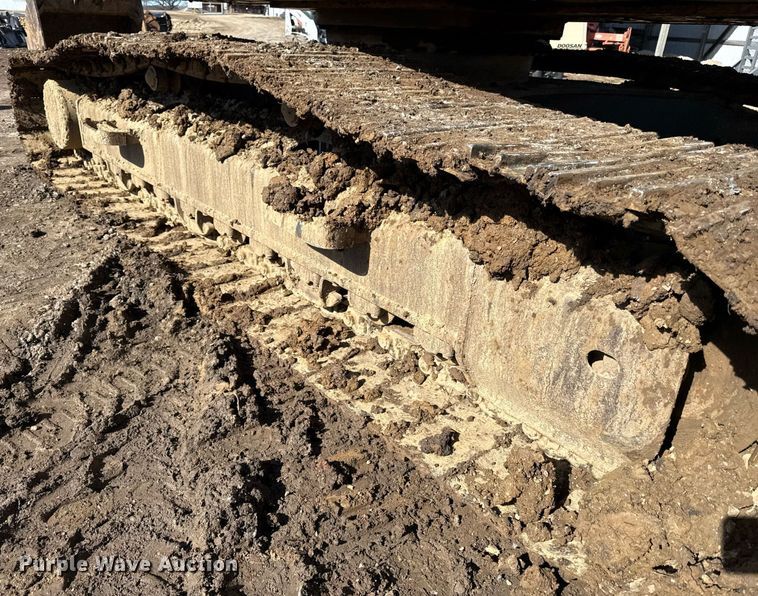 image for item DQ6648 2012 Komatsu PC240LC-10 excavator