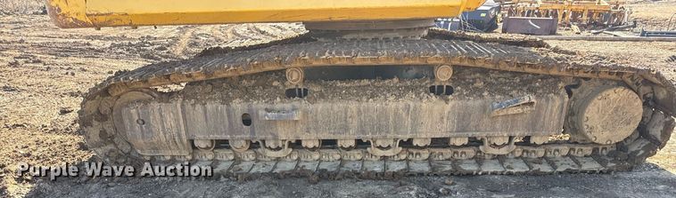 image for item DQ6648 2012 Komatsu PC240LC-10 excavator