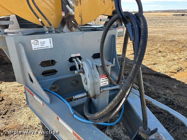 image for item DQ6649 2021 Smithco CP30-30-21 side dump trailer