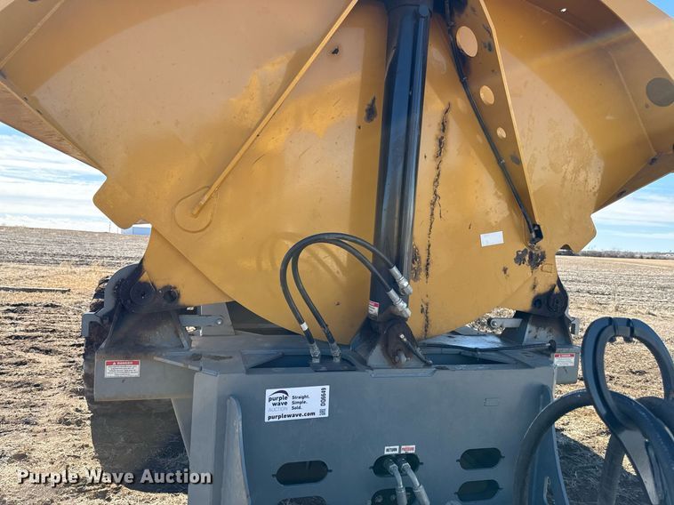 image for item DQ6649 2021 Smithco CP30-30-21 side dump trailer