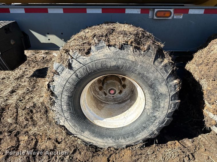 image for item DQ6649 2021 Smithco CP30-30-21 side dump trailer