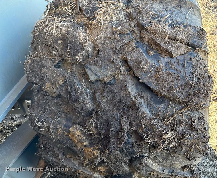 image for item DQ6649 2021 Smithco CP30-30-21 side dump trailer