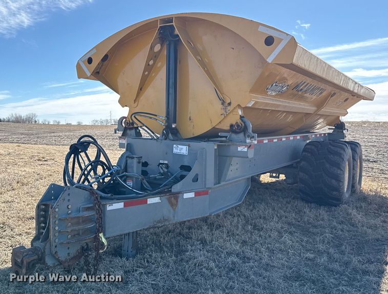 image for item DQ6650 2021 Smithco CPL30-30-21 side dump trailer