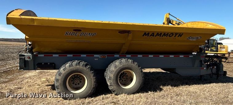 image for item DQ6650 2021 Smithco CPL30-30-21 side dump trailer