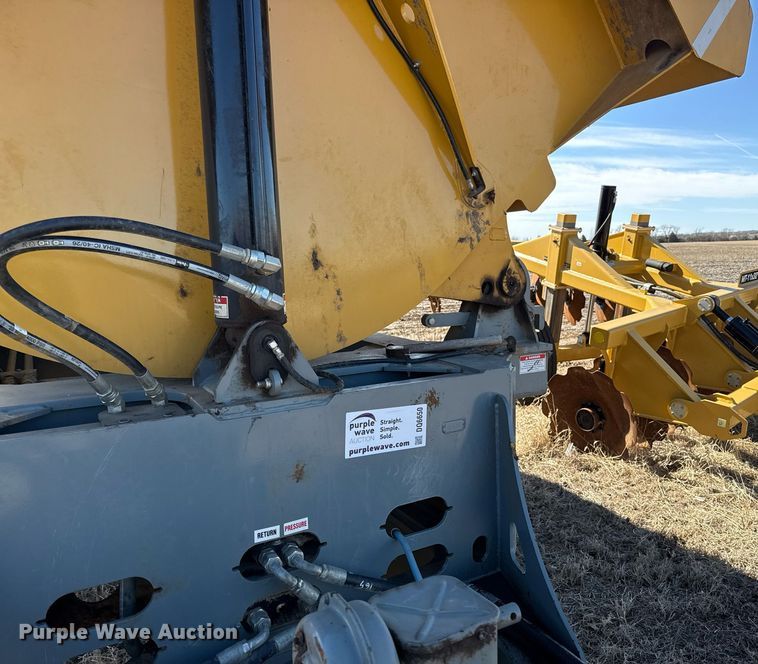 image for item DQ6650 2021 Smithco CPL30-30-21 side dump trailer