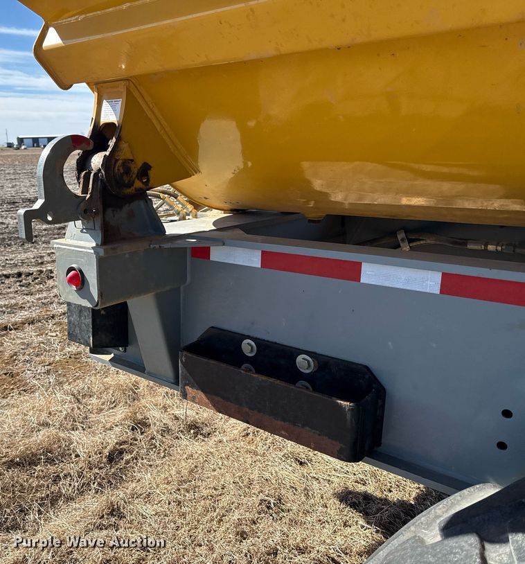 image for item DQ6650 2021 Smithco CPL30-30-21 side dump trailer