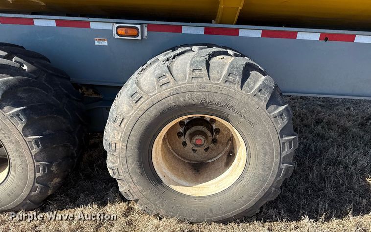 image for item DQ6650 2021 Smithco CPL30-30-21 side dump trailer