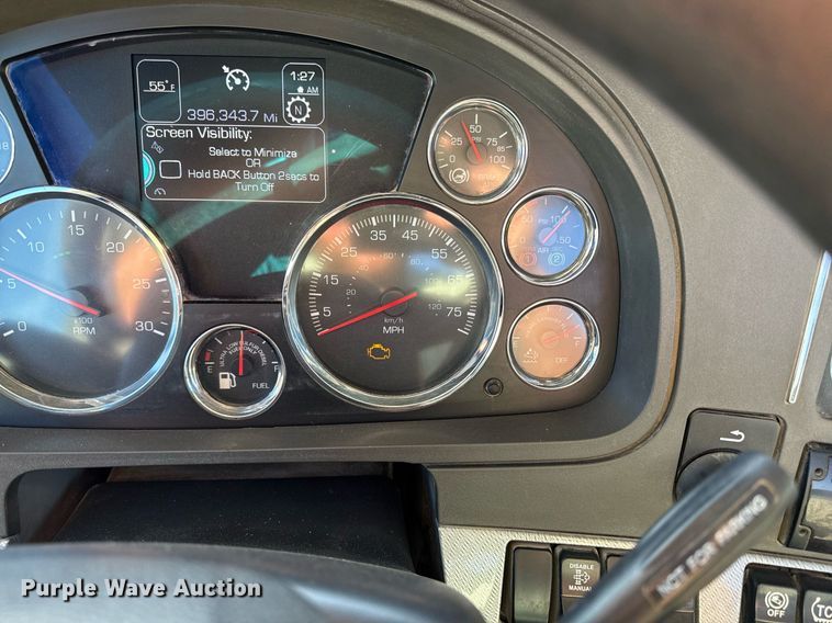 image for item DQ6672 2017 Kenworth T880 semi truck