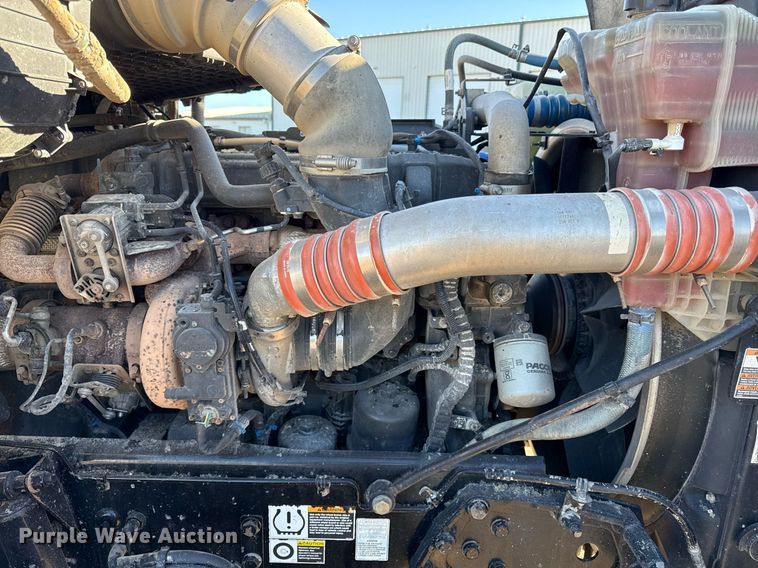 image for item DQ6672 2017 Kenworth T880 semi truck