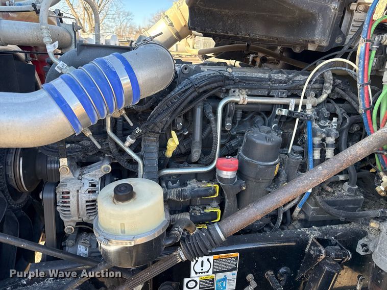 image for item DQ6672 2017 Kenworth T880 semi truck