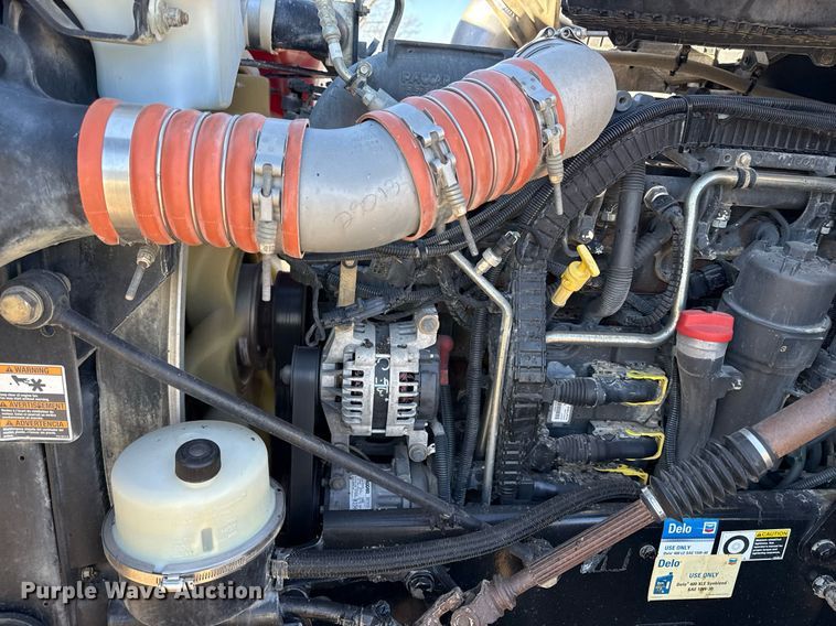 image for item DQ6673 2014 Kenworth T680 semi truck