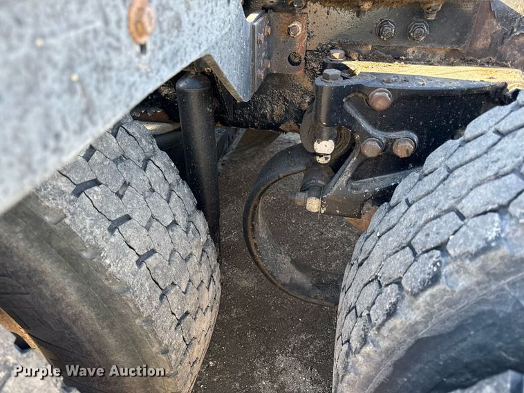 image for item DQ6673 2014 Kenworth T680 semi truck