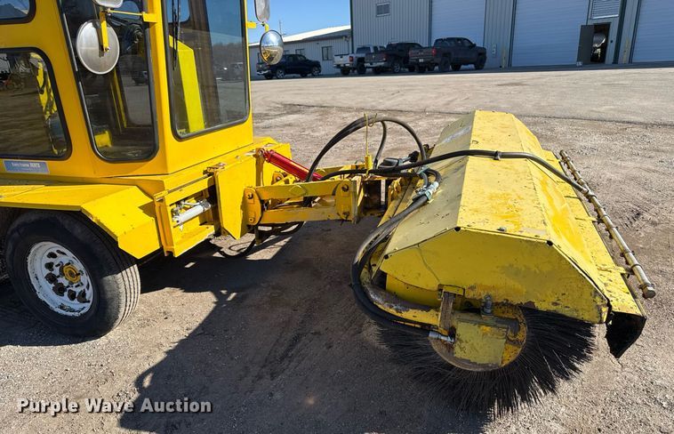 image for item DQ6674 2018 Superior Broom SM74-J broom