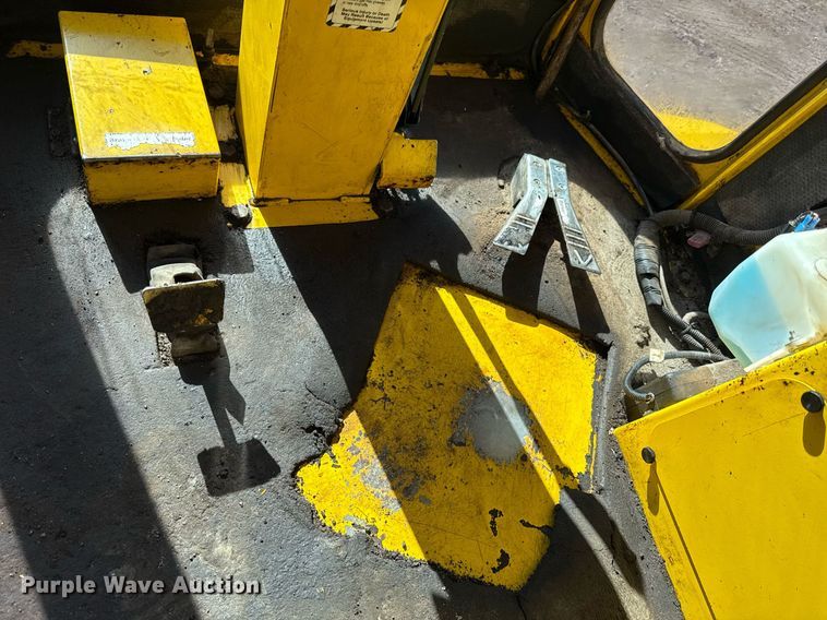 image for item DQ6674 2018 Superior Broom SM74-J broom