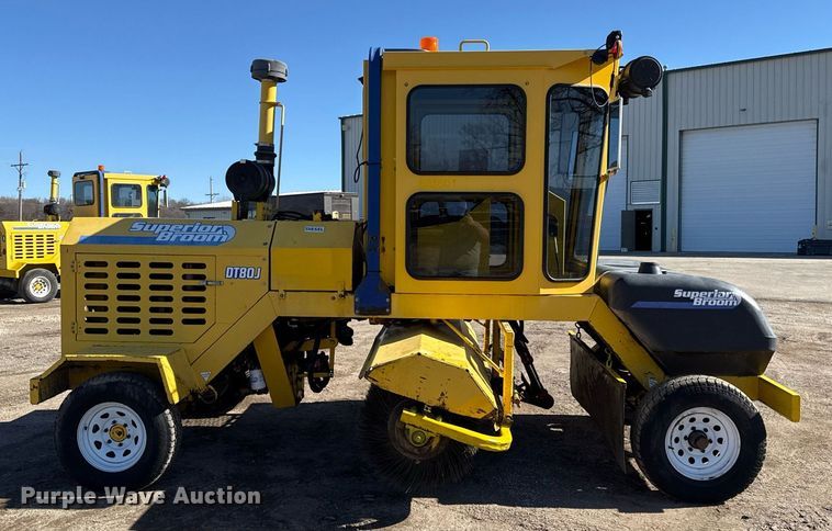 image for item DQ6675 2014 Superior Broom DT80-J broom