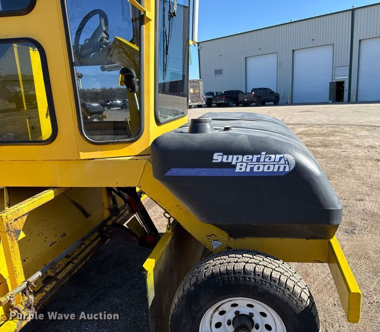 image for item DQ6675 2014 Superior Broom DT80-J broom