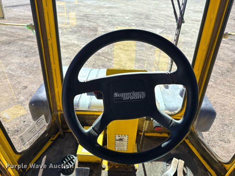 image for item DQ6675 2014 Superior Broom DT80-J broom