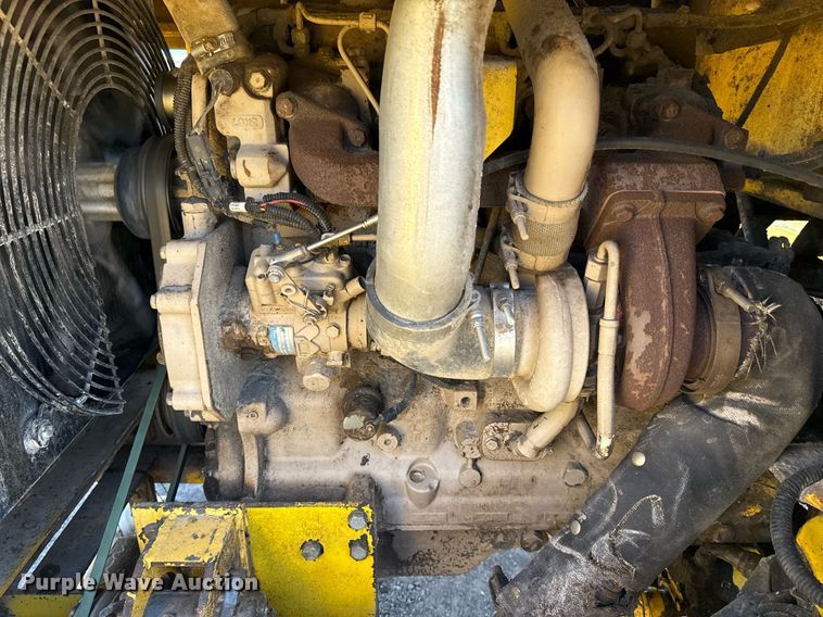 image for item DQ6675 2014 Superior Broom DT80-J broom