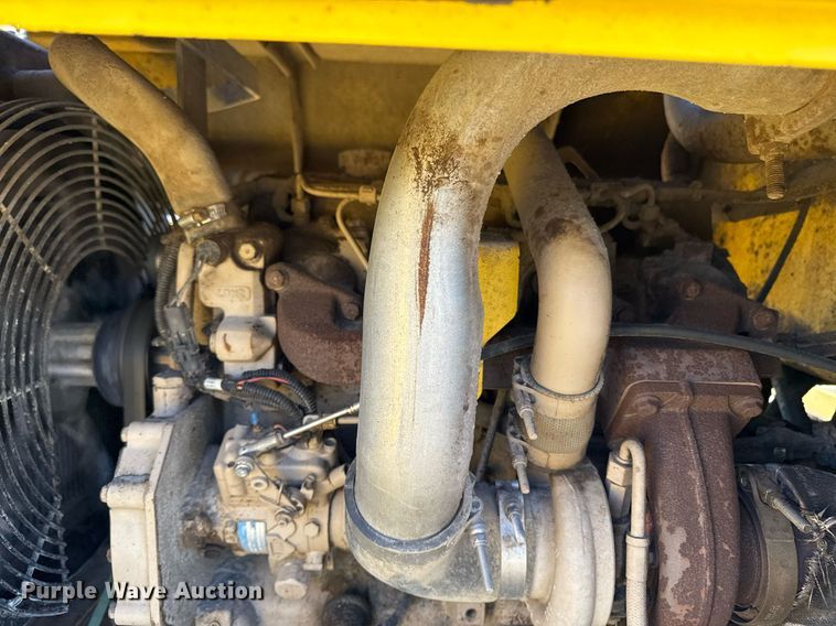 image for item DQ6675 2014 Superior Broom DT80-J broom