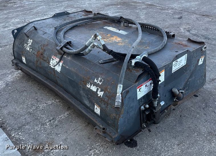 image for item DQ6676 Virnig skid steer broom