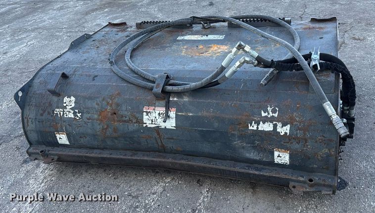 image for item DQ6676 Virnig skid steer broom