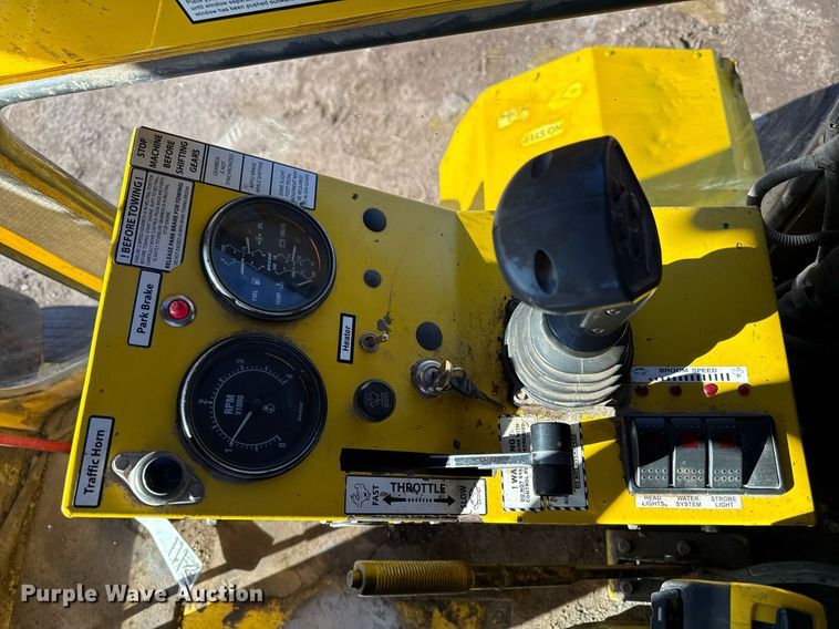 image for item DQ6677 2014 Superior Broom DT80-J broom