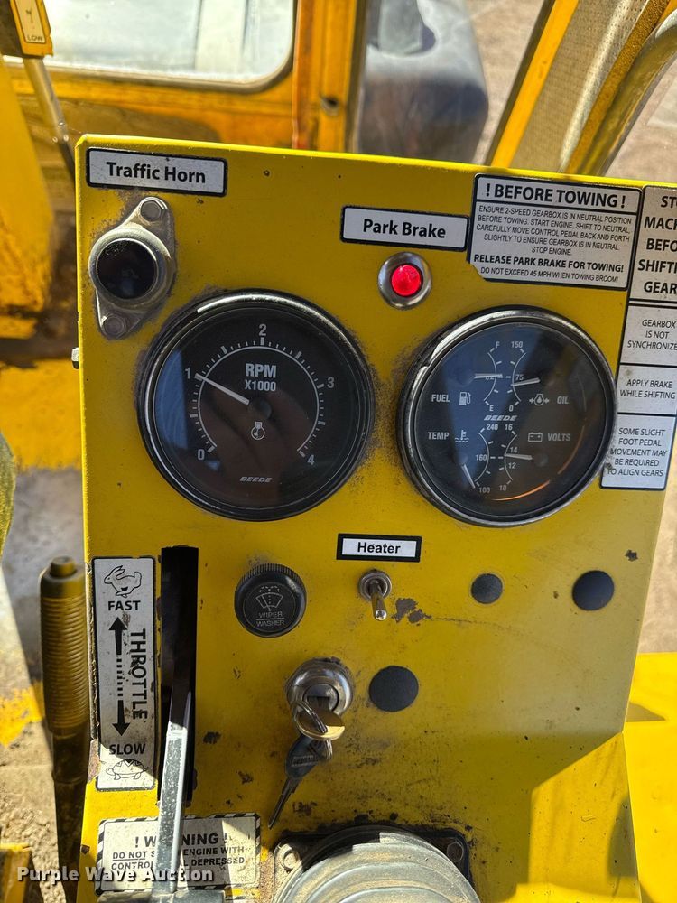 image for item DQ6677 2014 Superior Broom DT80-J broom