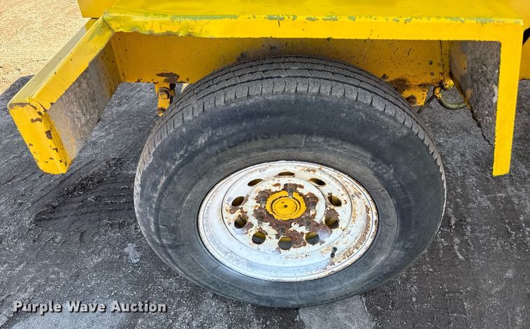 image for item DQ6677 2014 Superior Broom DT80-J broom