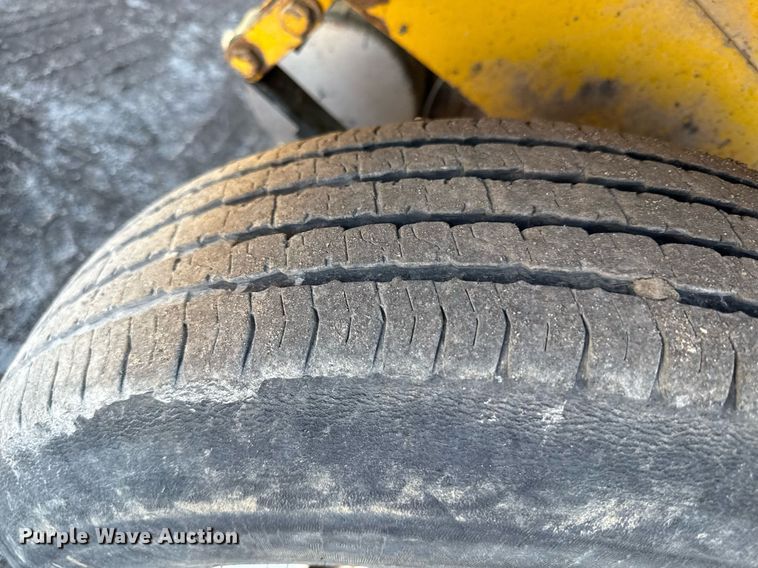 image for item DQ6677 2014 Superior Broom DT80-J broom