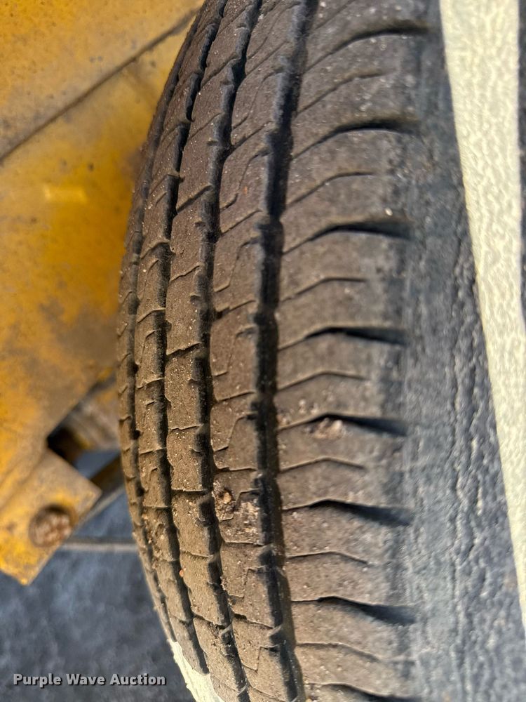 image for item DQ6677 2014 Superior Broom DT80-J broom